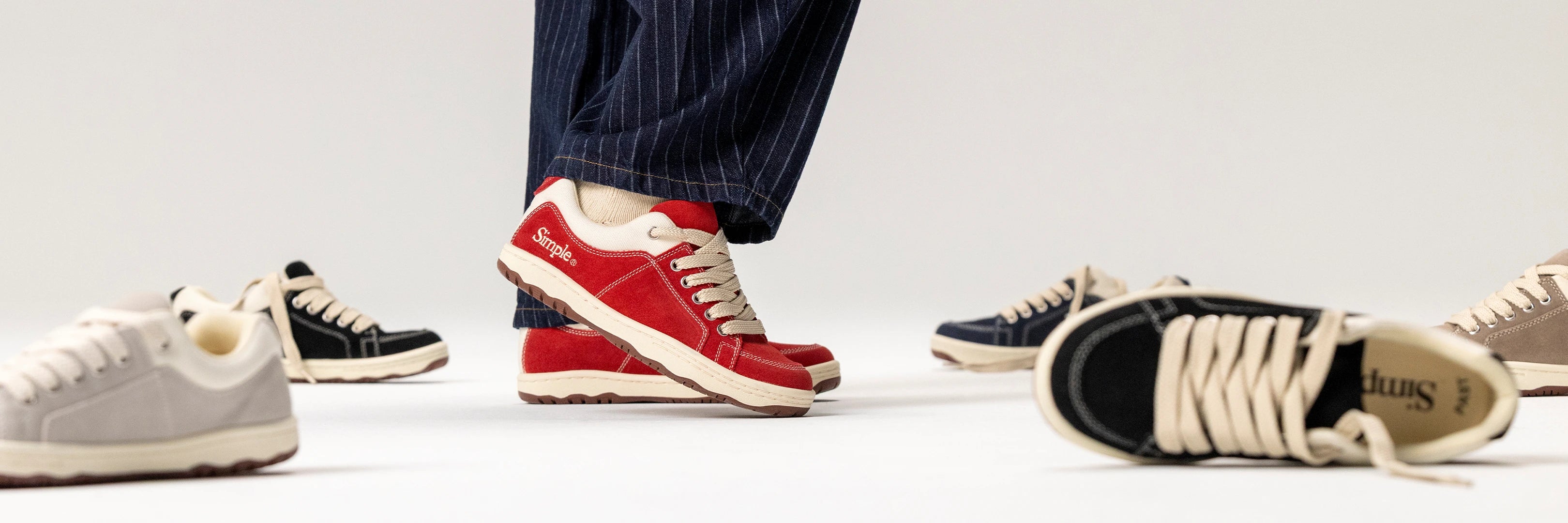 Simple OS Sneaker